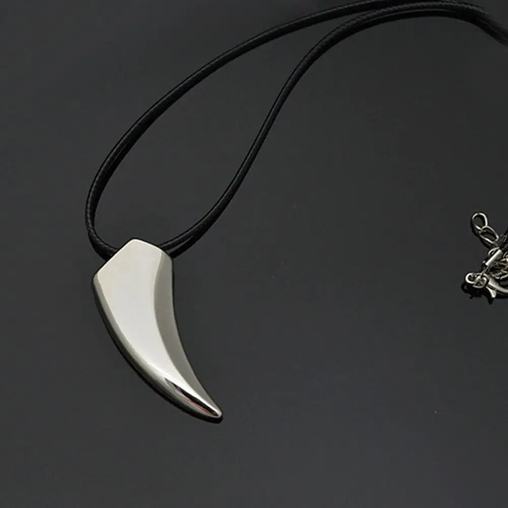 Stainless Steel Wolf Tooth Pendant Necklace Alpha Wolf Teeth Jewelry Necklace