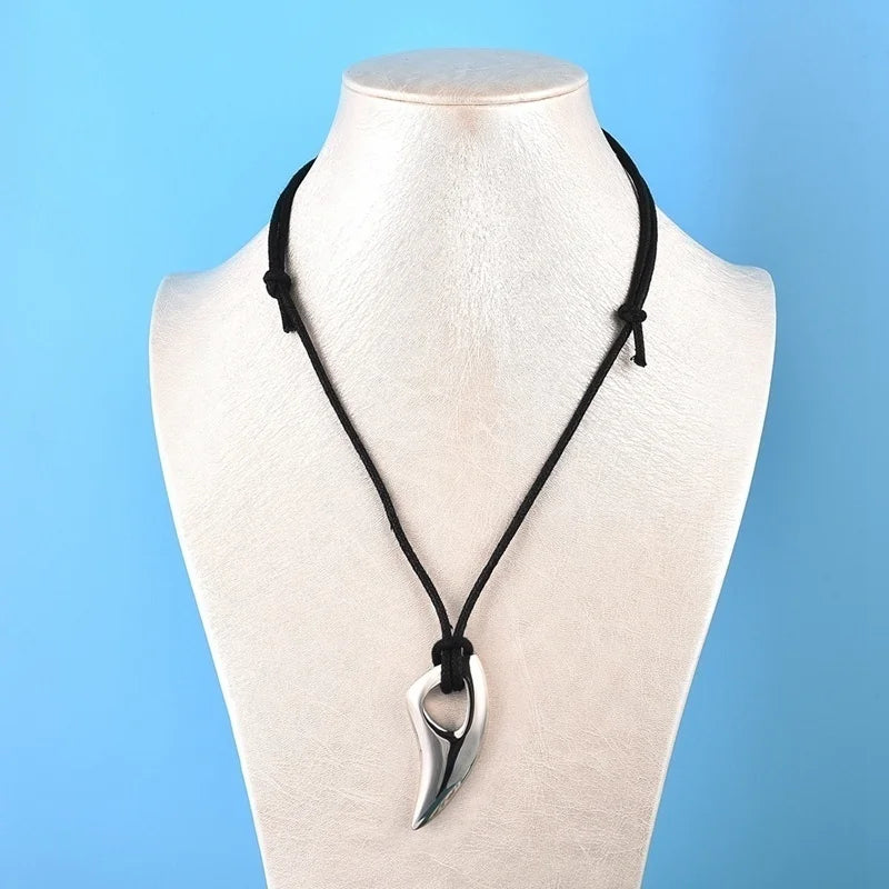 Stainless Steel Alpha Spear Tribal Wolf Teeth Pendant Necklace Black Silver Wolf Teeth